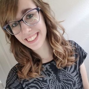 Meet your Posher, Amanda